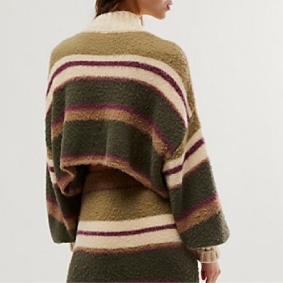 Free People Fuzzy Cropped Sofie Sweater Striped Army Green Purple Combo Size M - Picture 11 of 14